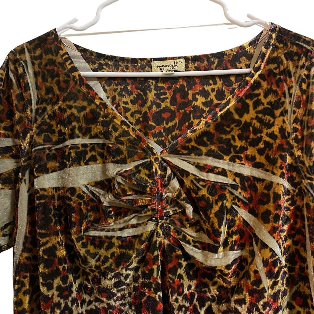 One World NEW $68 Top Woman 1X Boho Hippie Velvet Whimsigoth Tiger Khaki Blouse - Picture 5 of 7